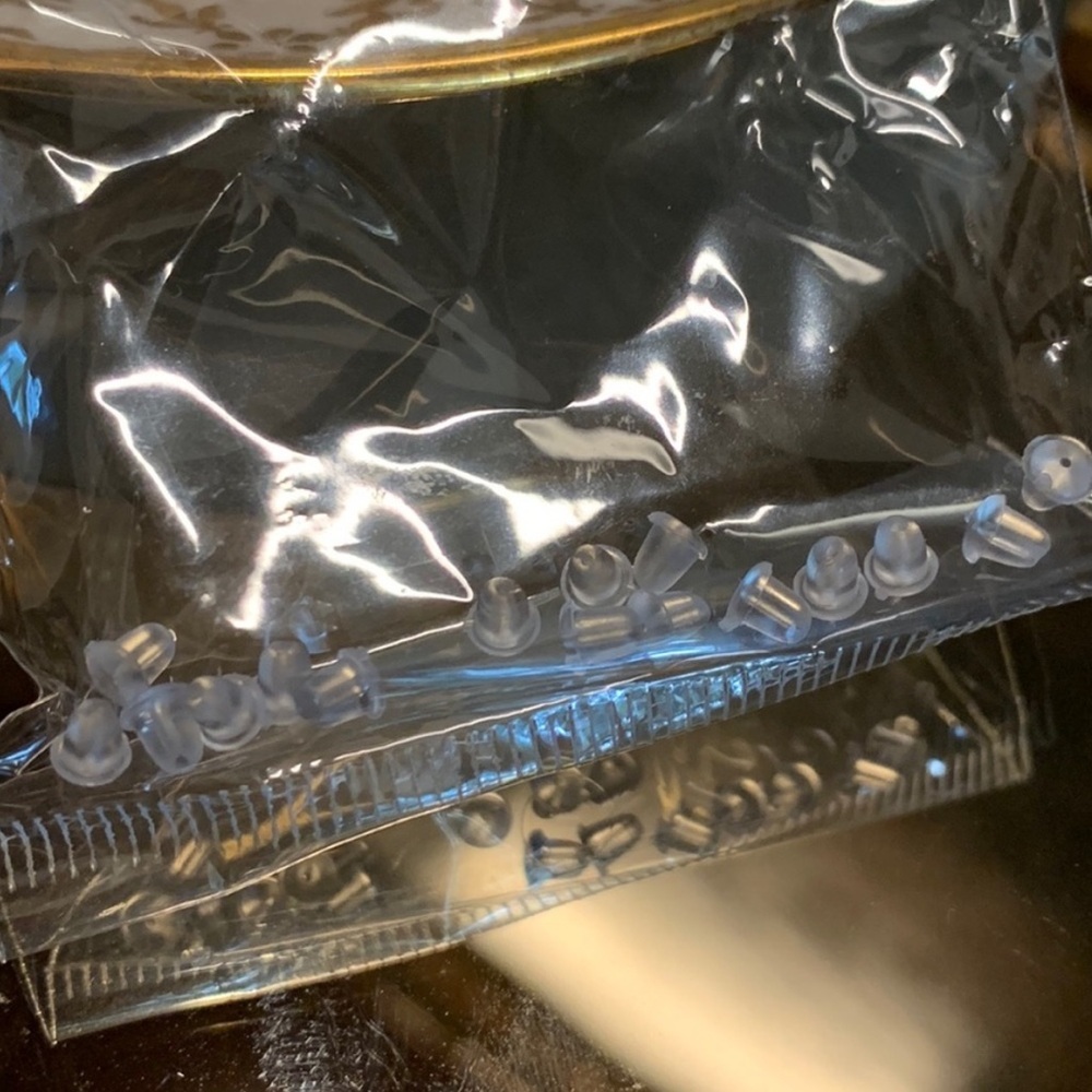 Replacement Clear Earring Backs Set- 8 pairs